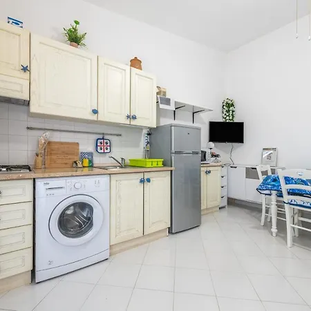 Holiday home Sea Breeze *