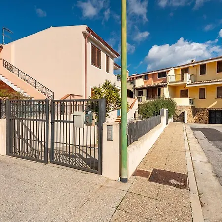 Sea Breeze Holiday home *